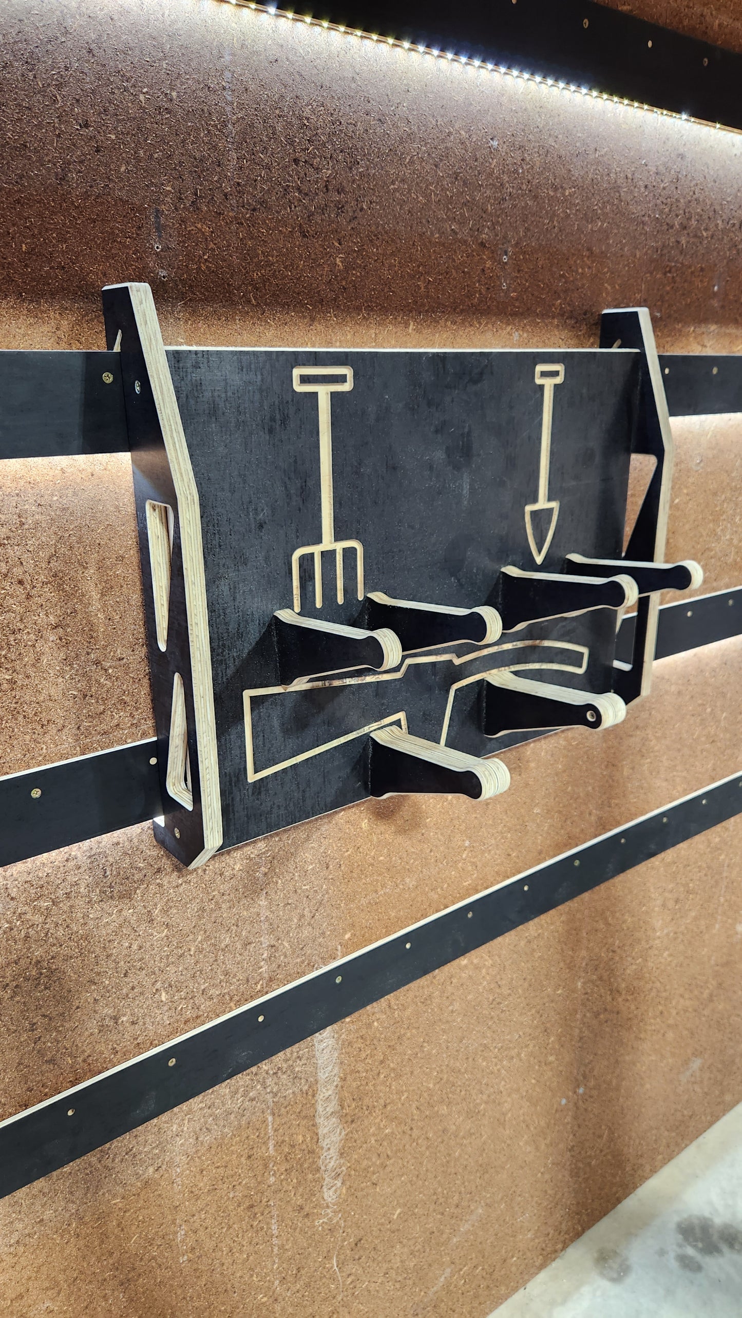 Digital file - for CNC router - Garden tool storage system