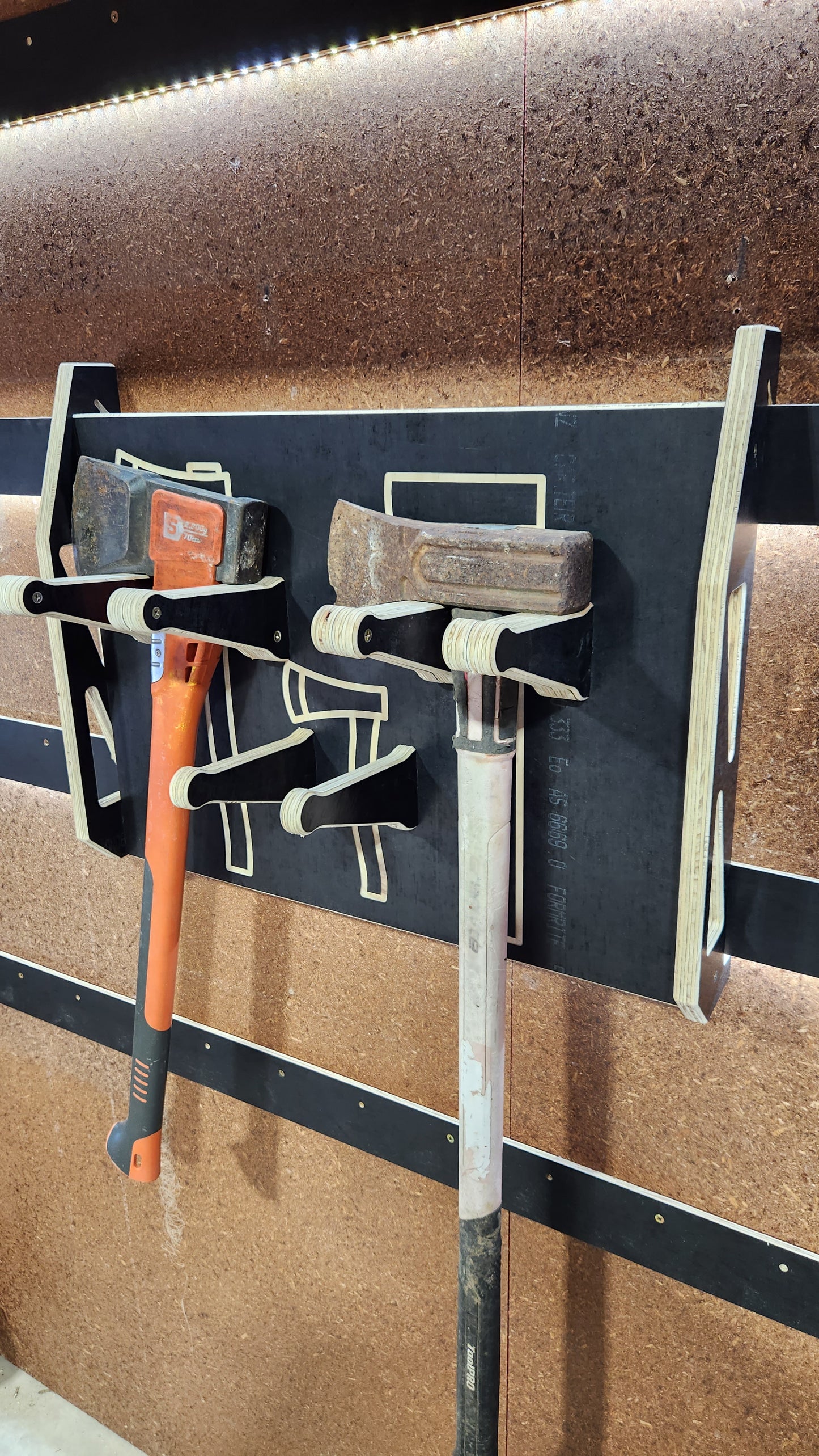 Digital file - for CNC router - Garden tool storage system